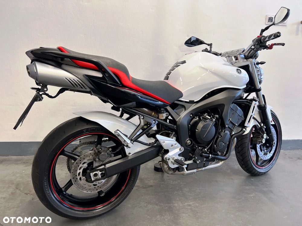 Yamaha FZ6 - 3