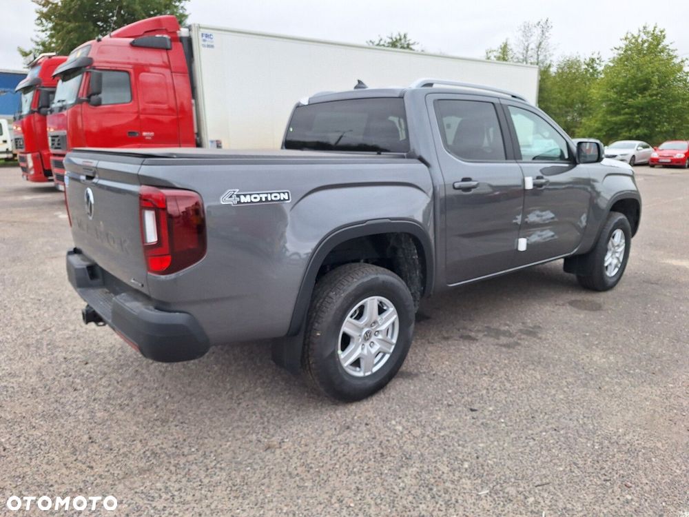 Volkswagen Amarok - 12