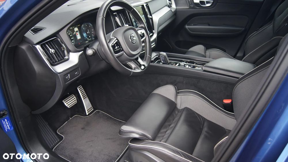 Volvo XC 60 D4 AWD R-Design - 10
