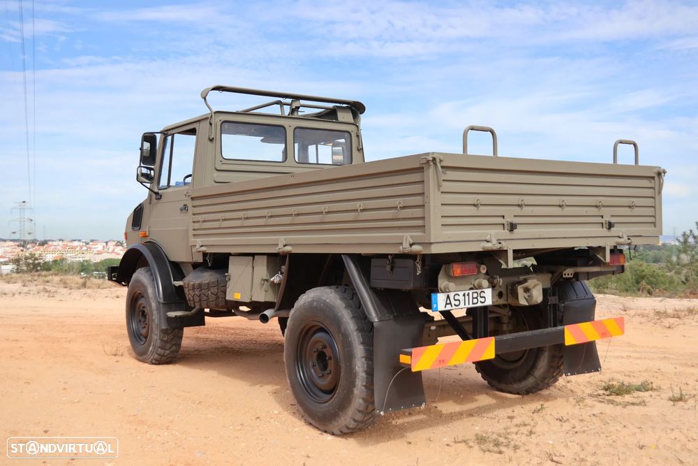 Mercedes Benz Unimog - 22