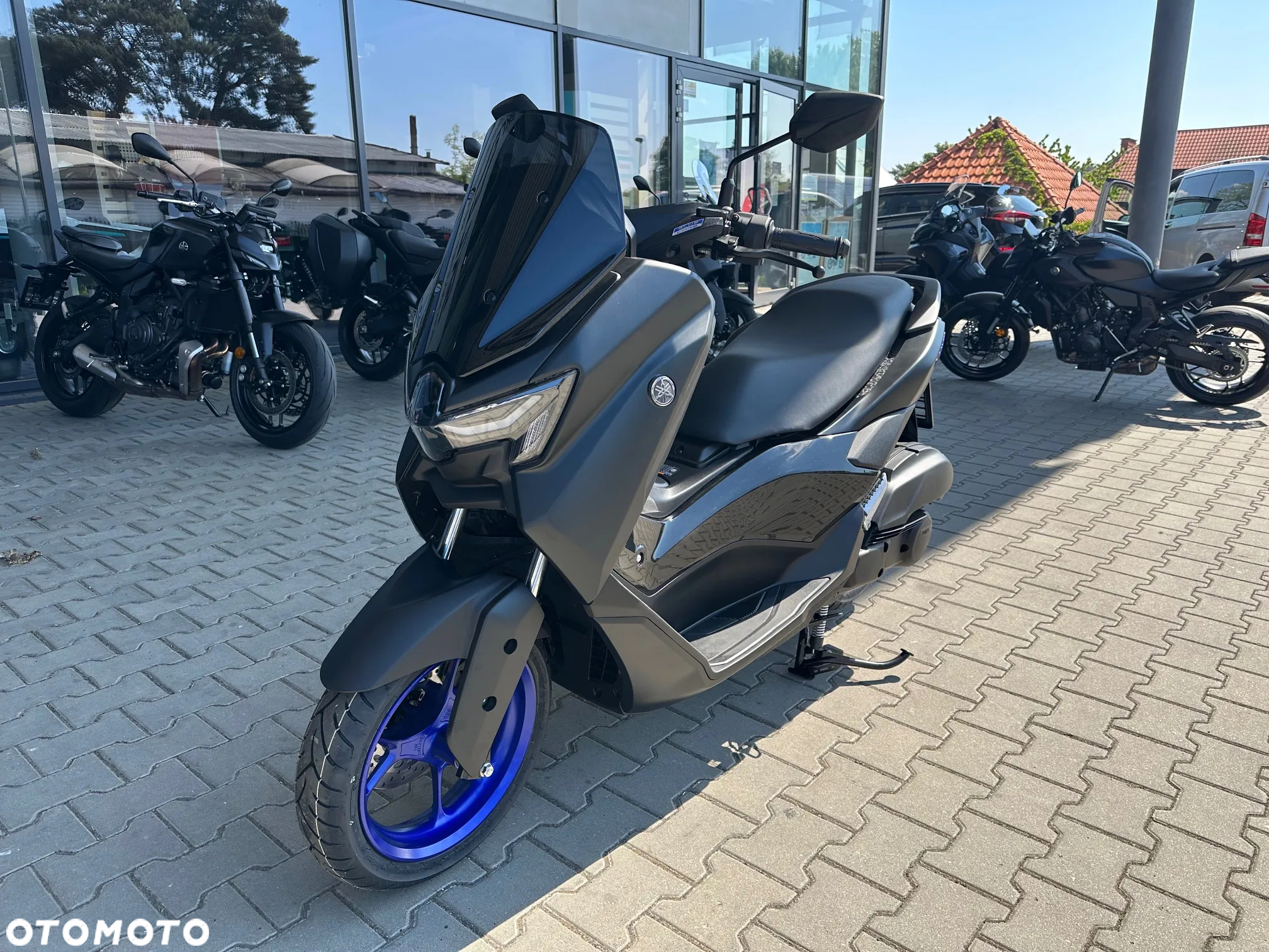 Yamaha NMAX - 4