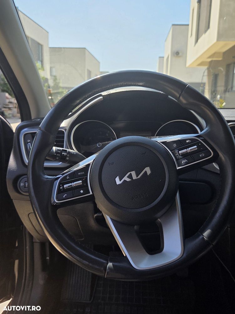 Kia XCeed 1.5 T-GDI 6MT City - 11