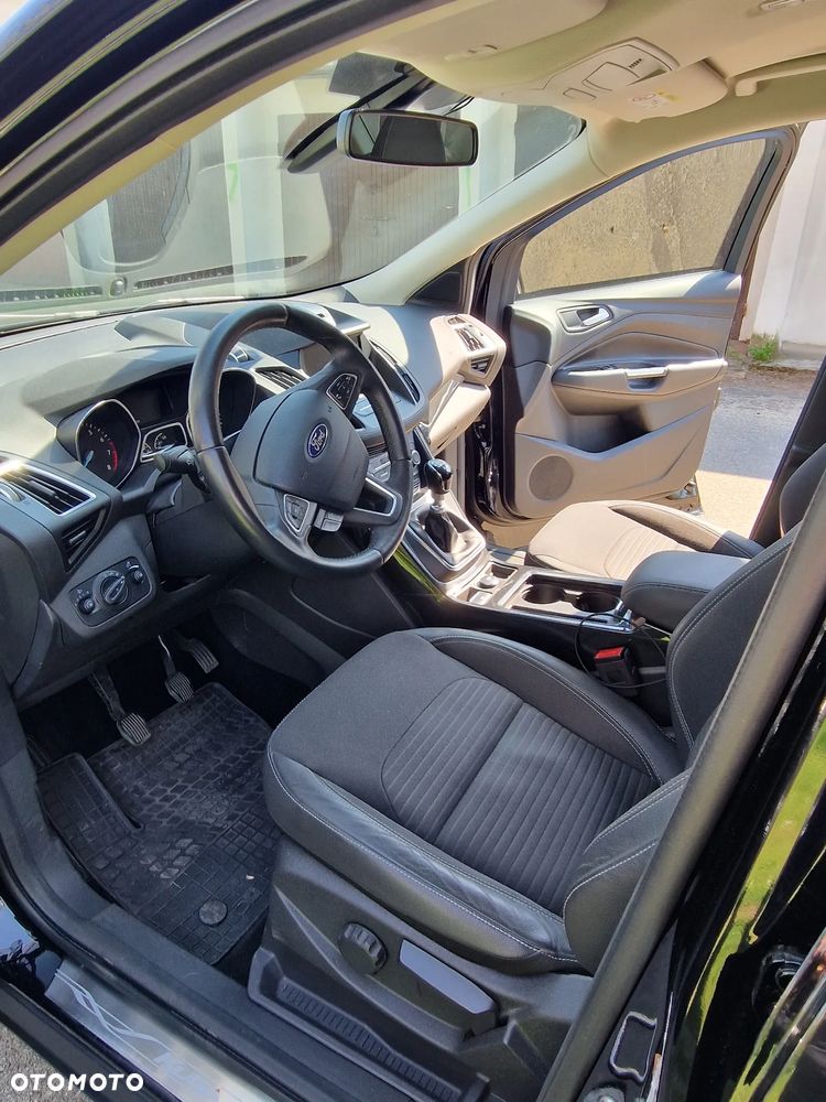 Ford Kuga 1.5 EcoBoost 2x4 Titanium - 11