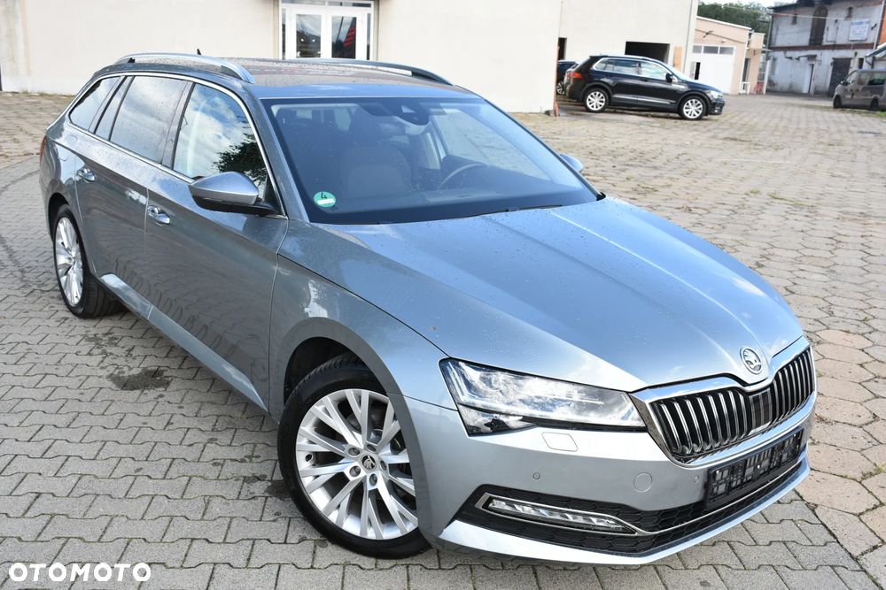 Skoda Superb 2.0 TDI DSG Ambition - 2