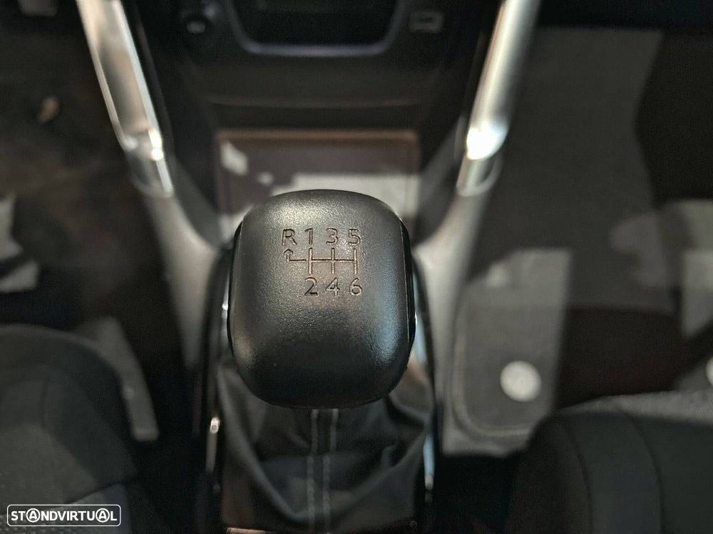 Citroën C3 Aircross 1.2 PureTech Plus - 19