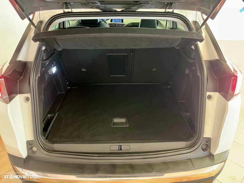 Peugeot 3008 1.2 PureTech Allure EAT6 - 29