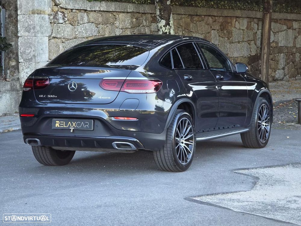 Mercedes-Benz GLC 300 e Coupé 4Matic - 12