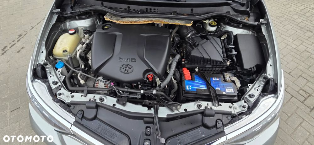 Toyota Auris 1.6 D-4D Design Edition - 38