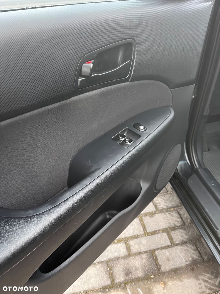 Hyundai i30 1.4 Blue Classic - 12