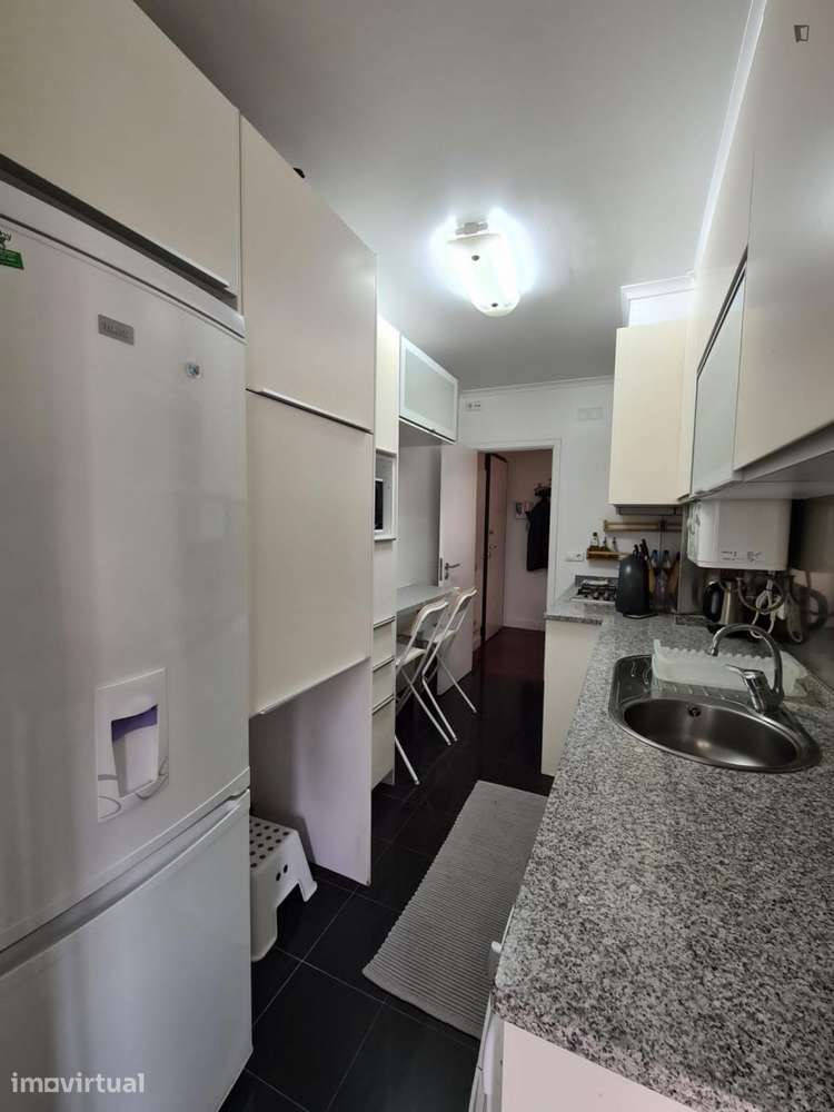 Quarto - localizado em Penha de França Lisbon - Grande imagem: 5/13