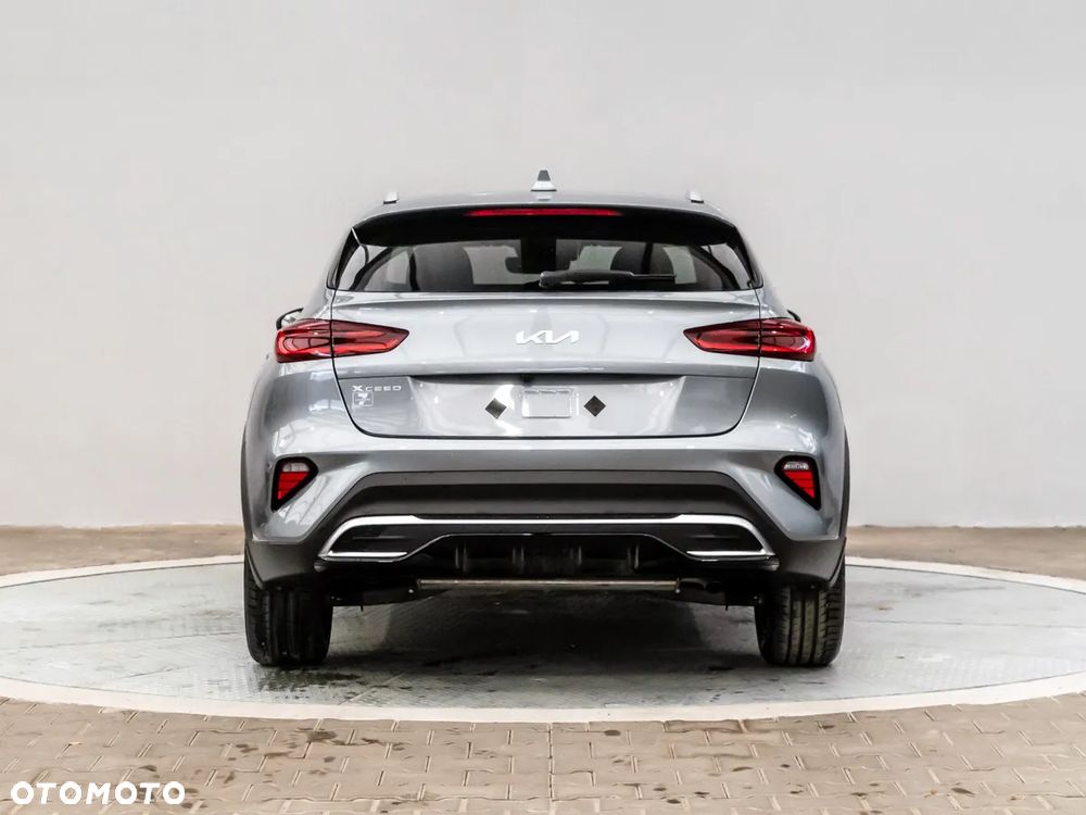 Kia XCeed 1.5 T-GDI M - 4