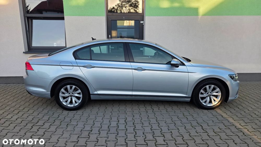 Volkswagen Passat 1.5 TSI EVO Essence DSG - 10