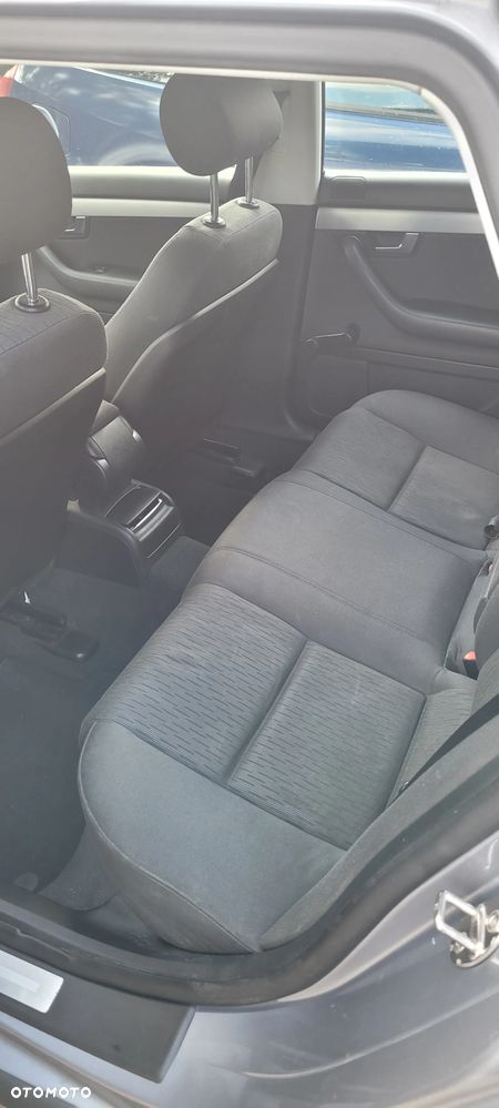 Audi A4 Avant - 13