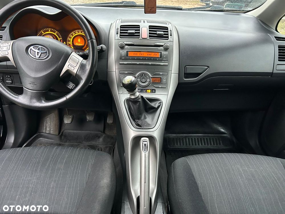 Toyota Auris 2.0 D-4D - 6