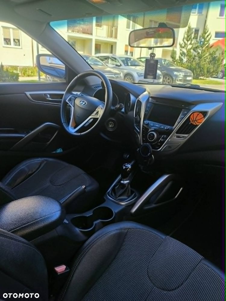 Hyundai Veloster 1.6 GDI Comfort - 5