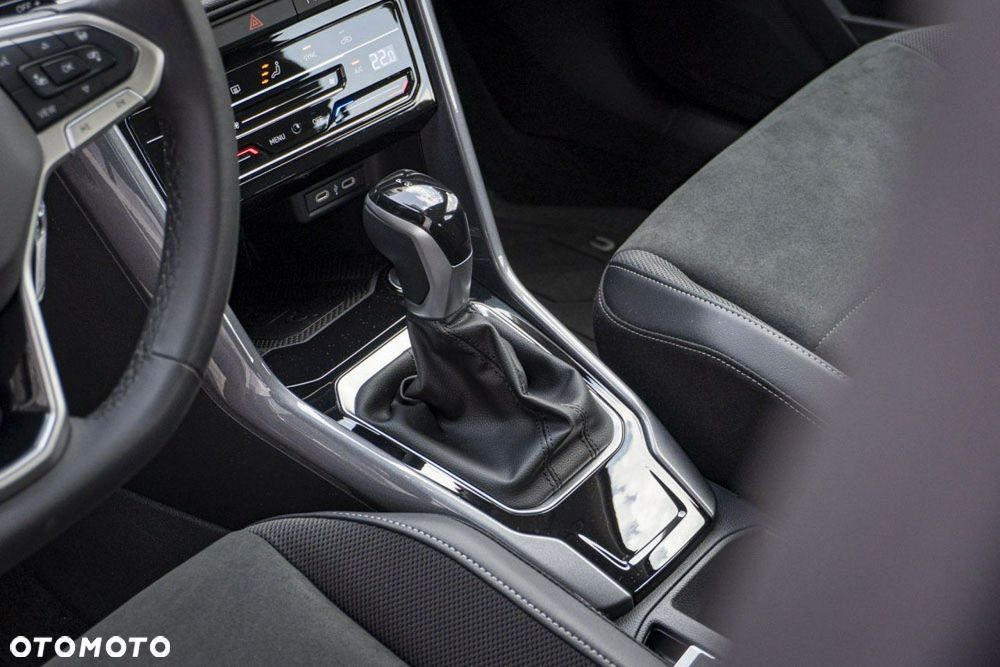 Volkswagen T-Roc - 17