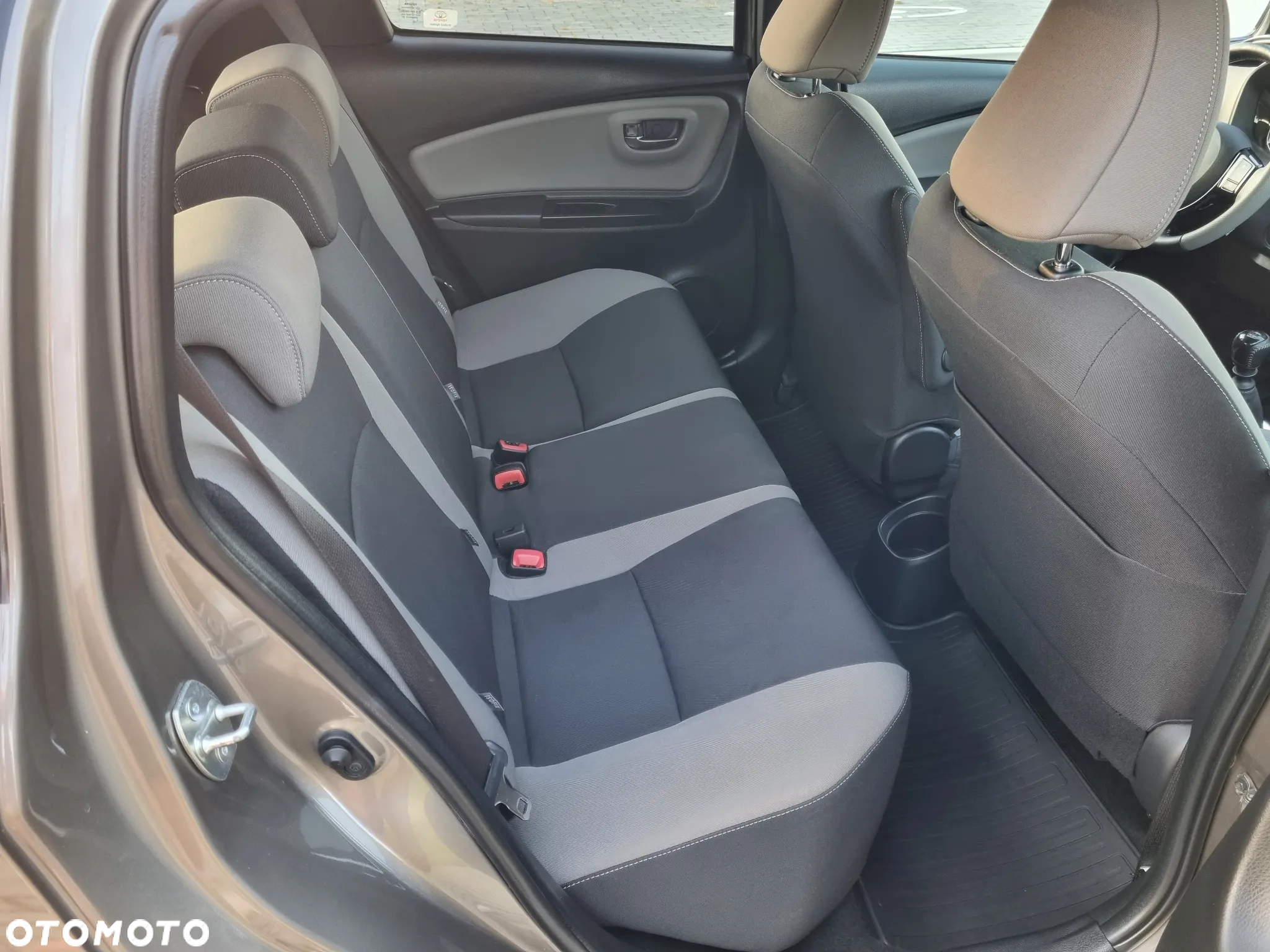 Toyota Yaris 1.33 Selection Platinum - 11