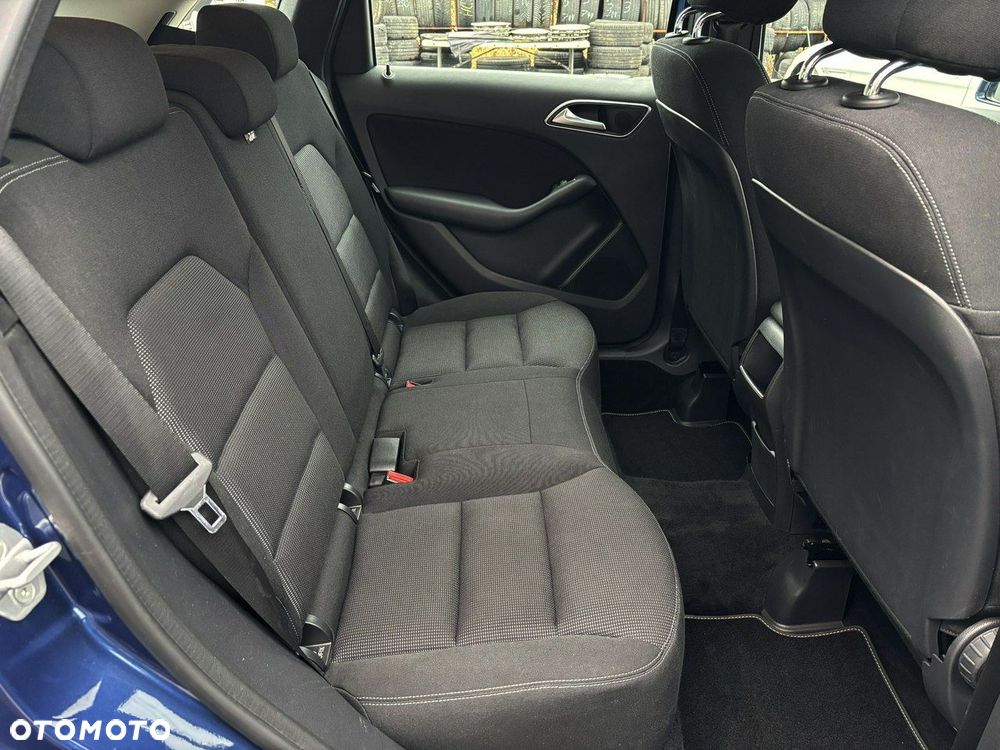 Mercedes-Benz Klasa B 180 Style - 25