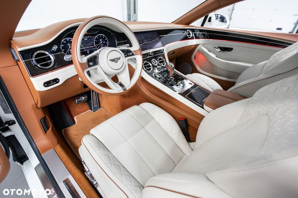 Bentley Continental GT - 27