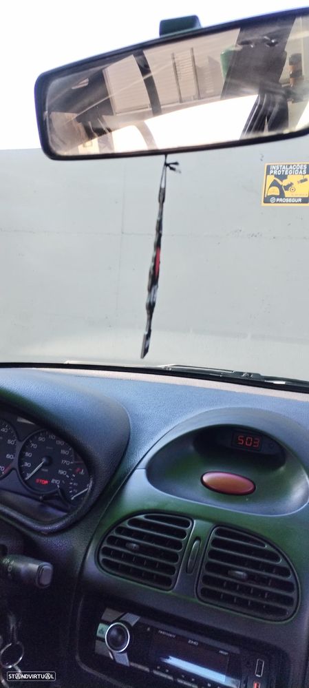 Peugeot 206 1.1 XR - 8