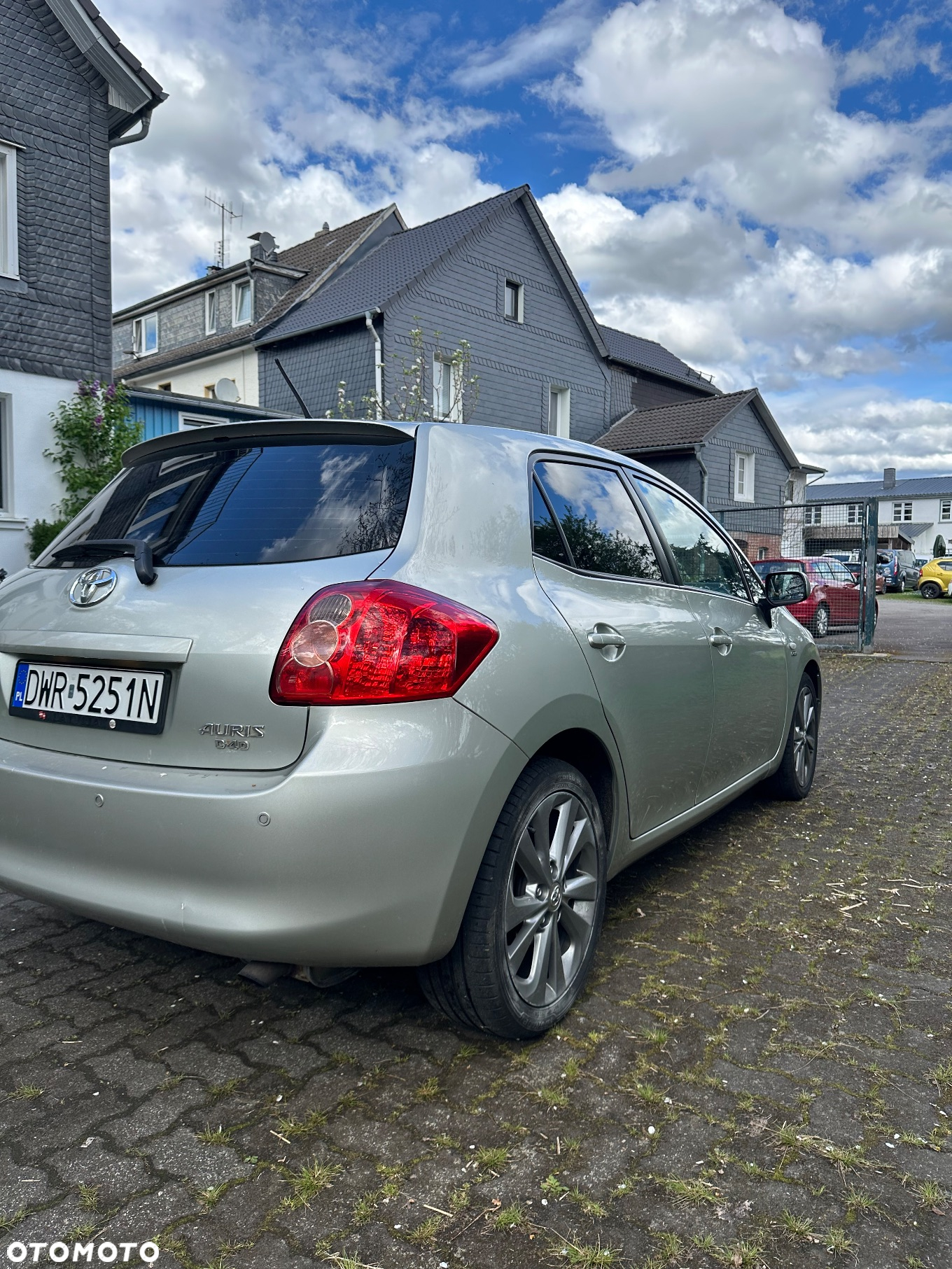 Toyota Auris 2.2 D-4D X + Exclusive - 8