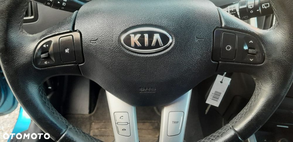 Kia Ceed - 27