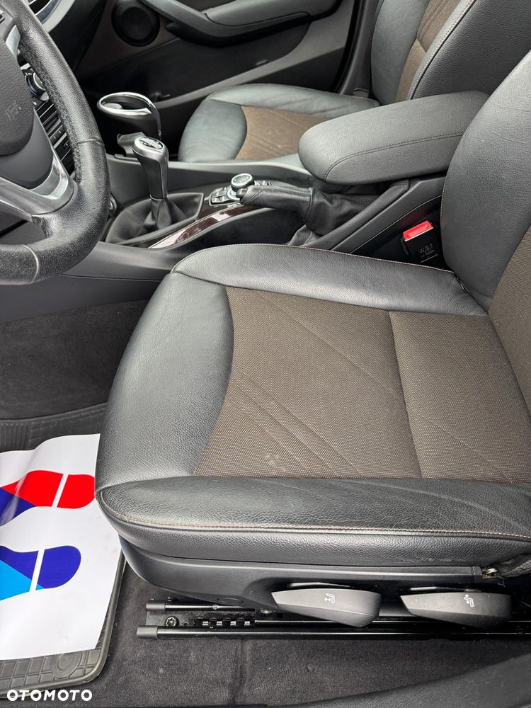 BMW X1 sDrive18i xLine - 19