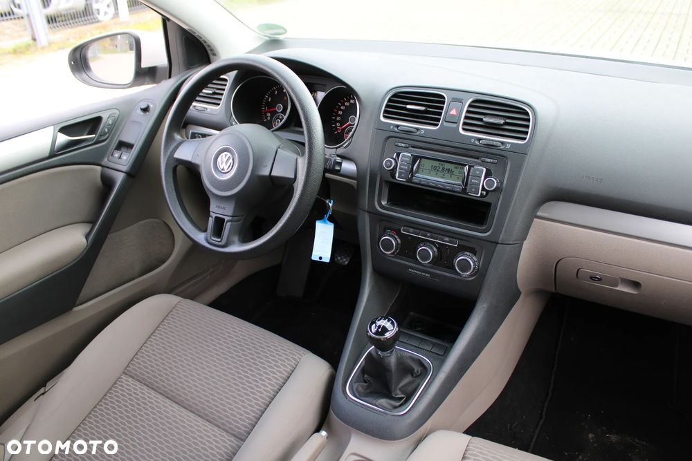 Volkswagen Golf - 15