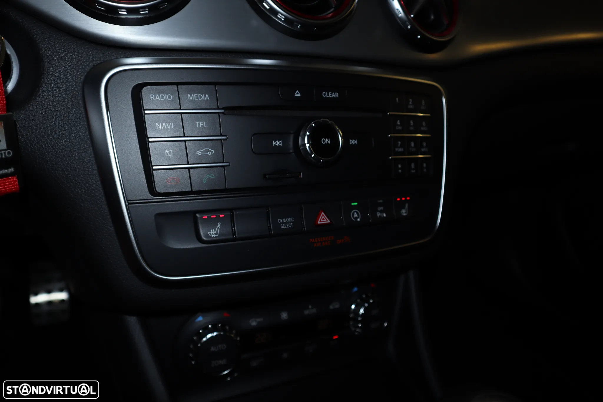 Mercedes-Benz GLA 180 (CDI) d AMG Line - 19