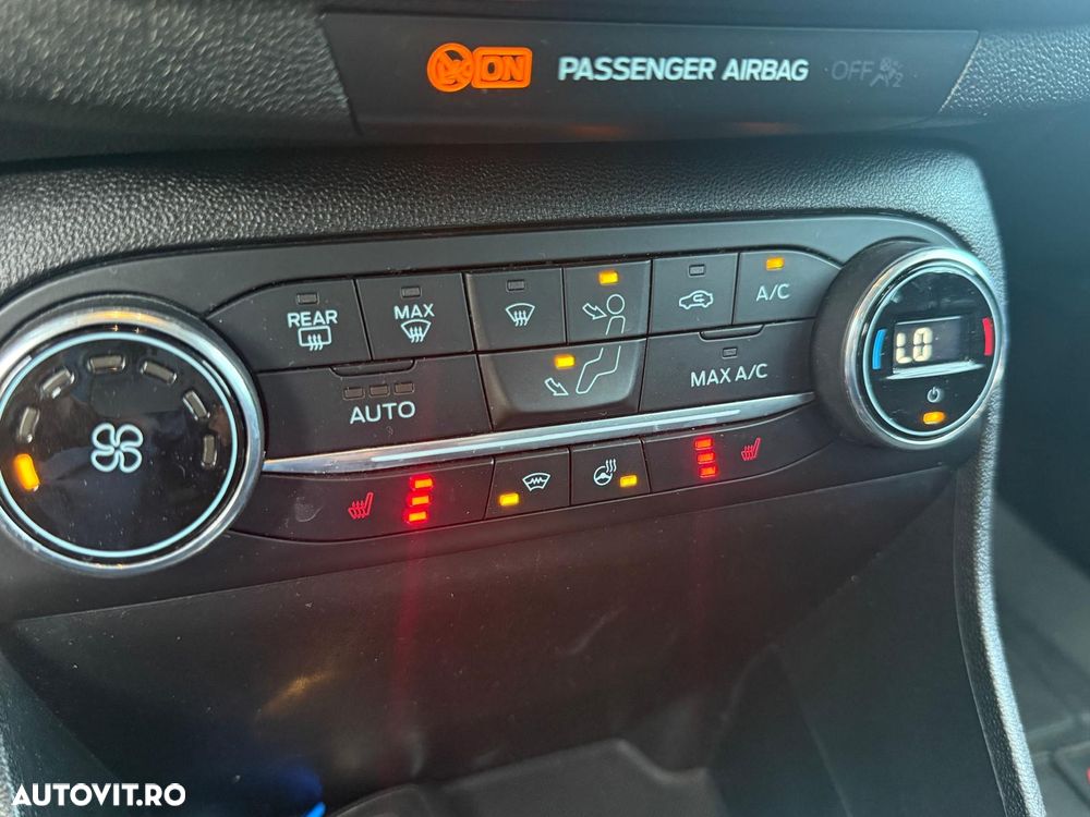 Ford Fiesta 1.0 EcoBoost S&S TITANIUM X - 6