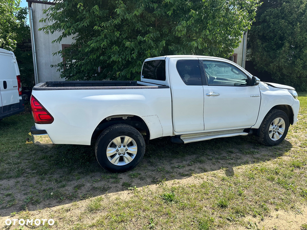 Toyota Hilux 2.4 D-4D Double Cab DL 4x4