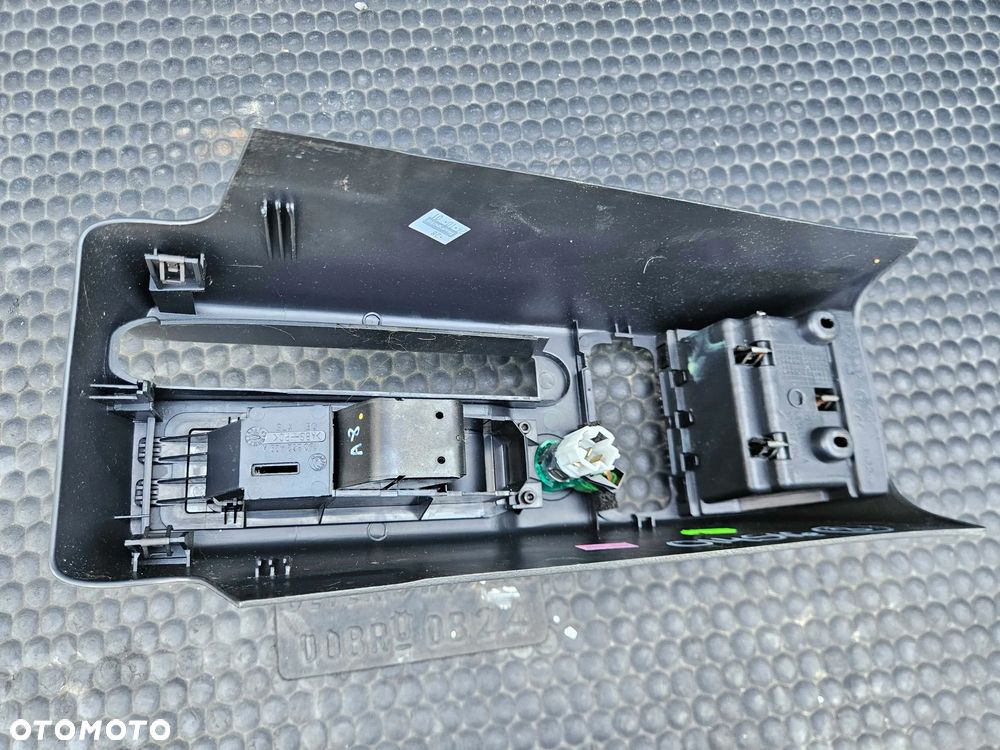 Tunel Srodkowy Konsola Panel Tapicerka Zapalniczka Uchwyt na Kubek Skoda Octavia I 1 - 39