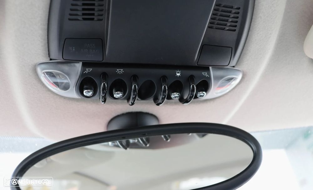 MINI 3 Portas One D - 25