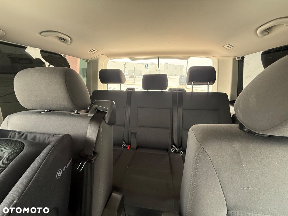 Volkswagen Multivan - 28