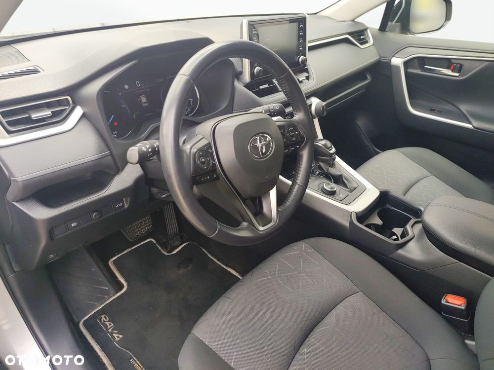 Toyota RAV4 - 9