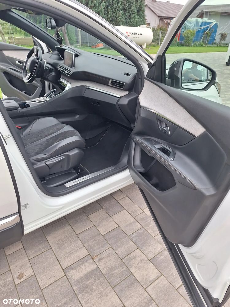 Peugeot 5008 BlueHDI 180 EAT8 GT - 12