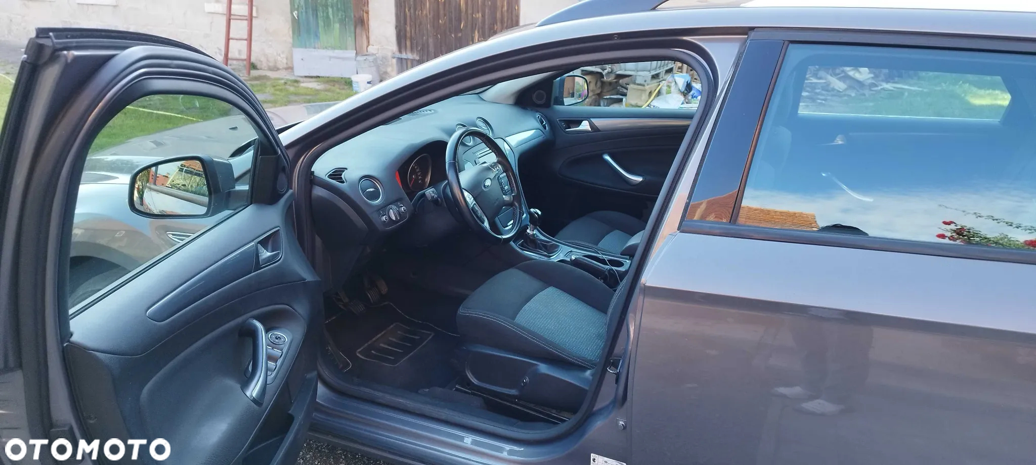Ford Mondeo - 9