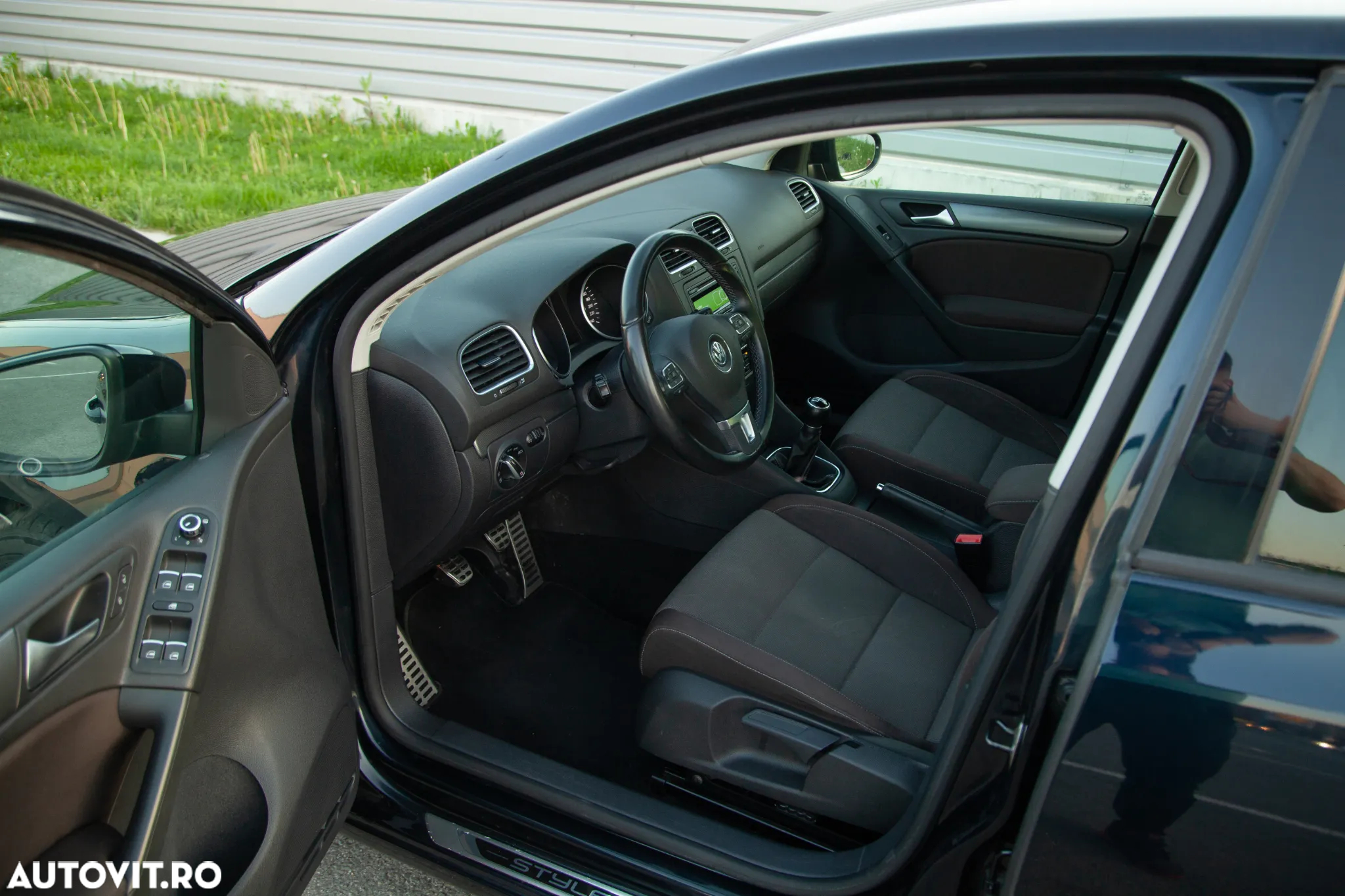 Volkswagen Golf 2.0 TDI DPF Style - 16