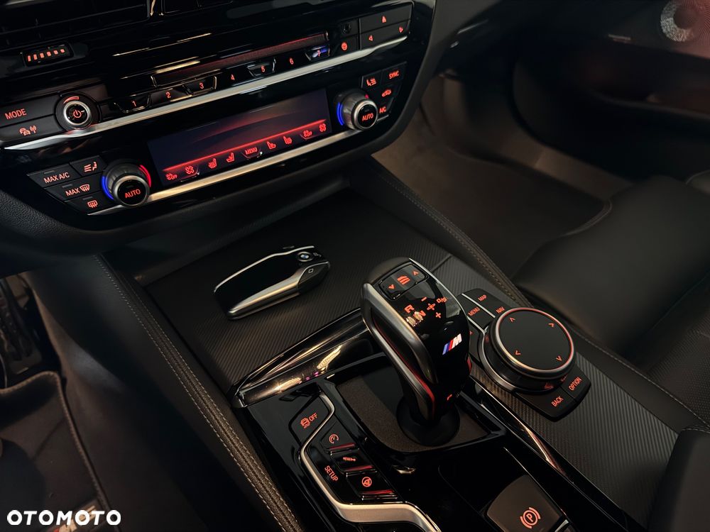 BMW M5 Competition - 6