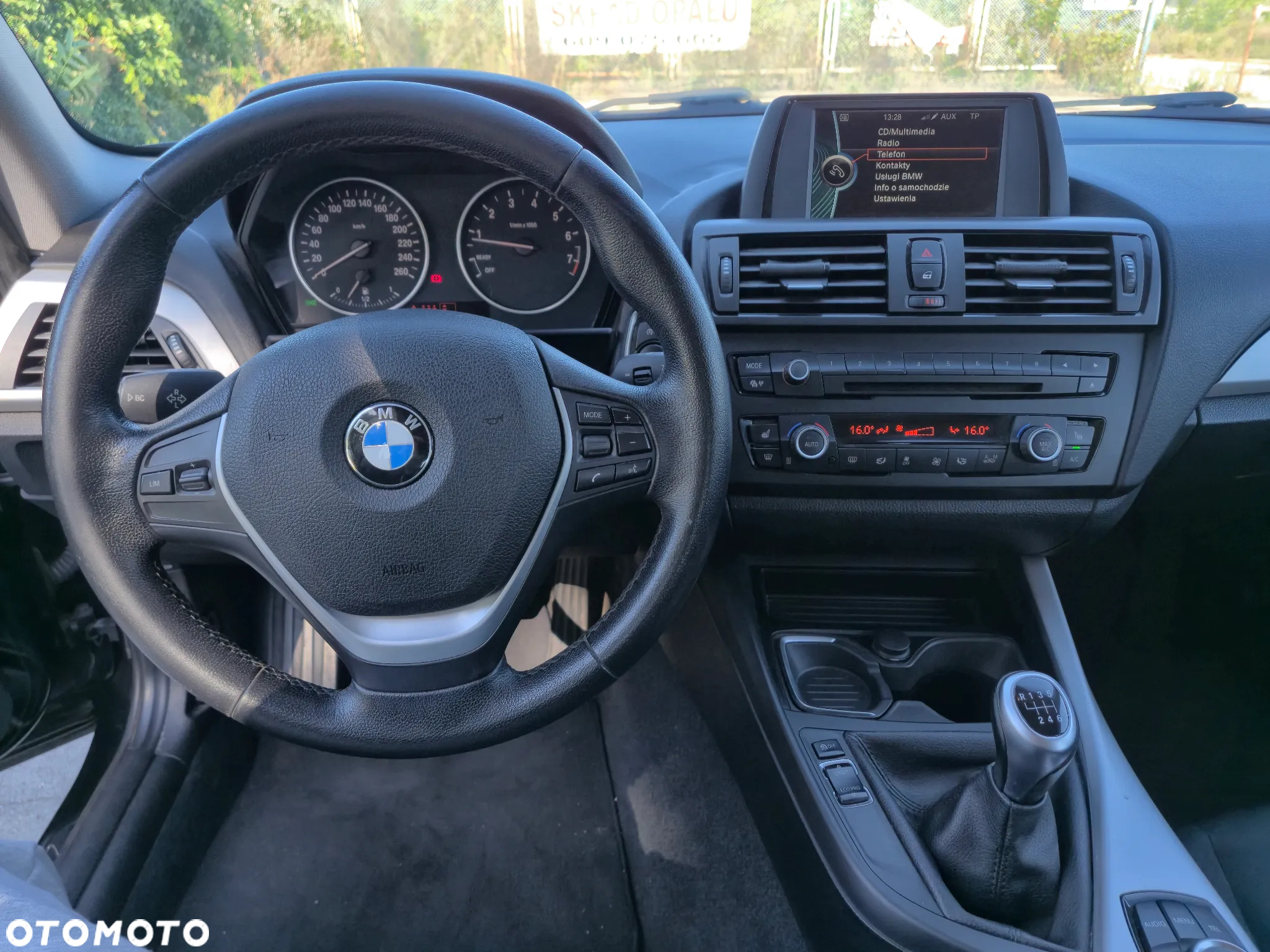 BMW Seria 1 116i - 13