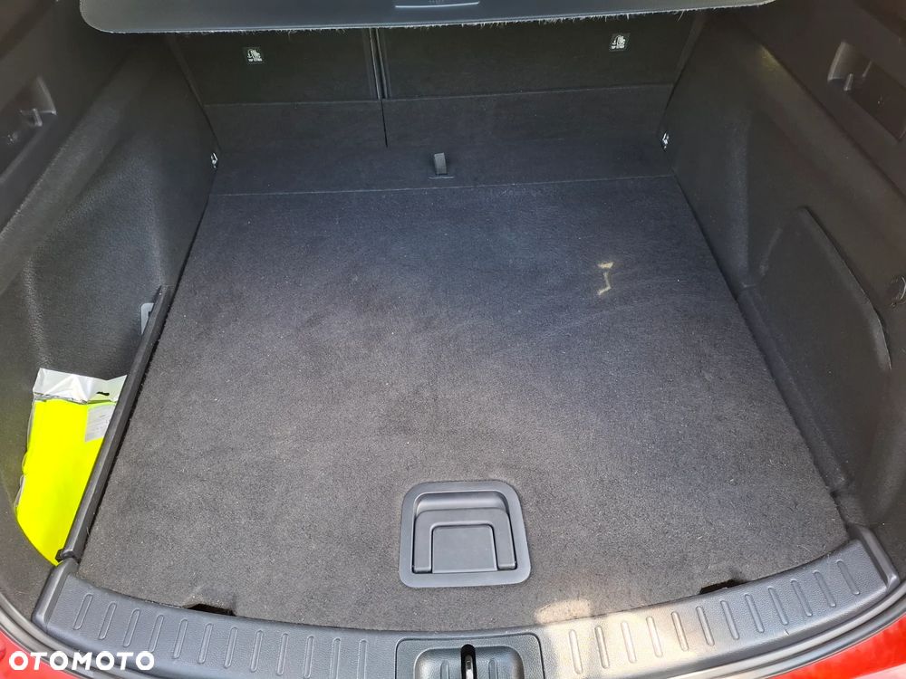 Toyota Corolla 2.0 Hybrid Trek - 26