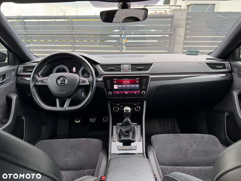 Skoda Superb 1.8 TSI Sportline - 14