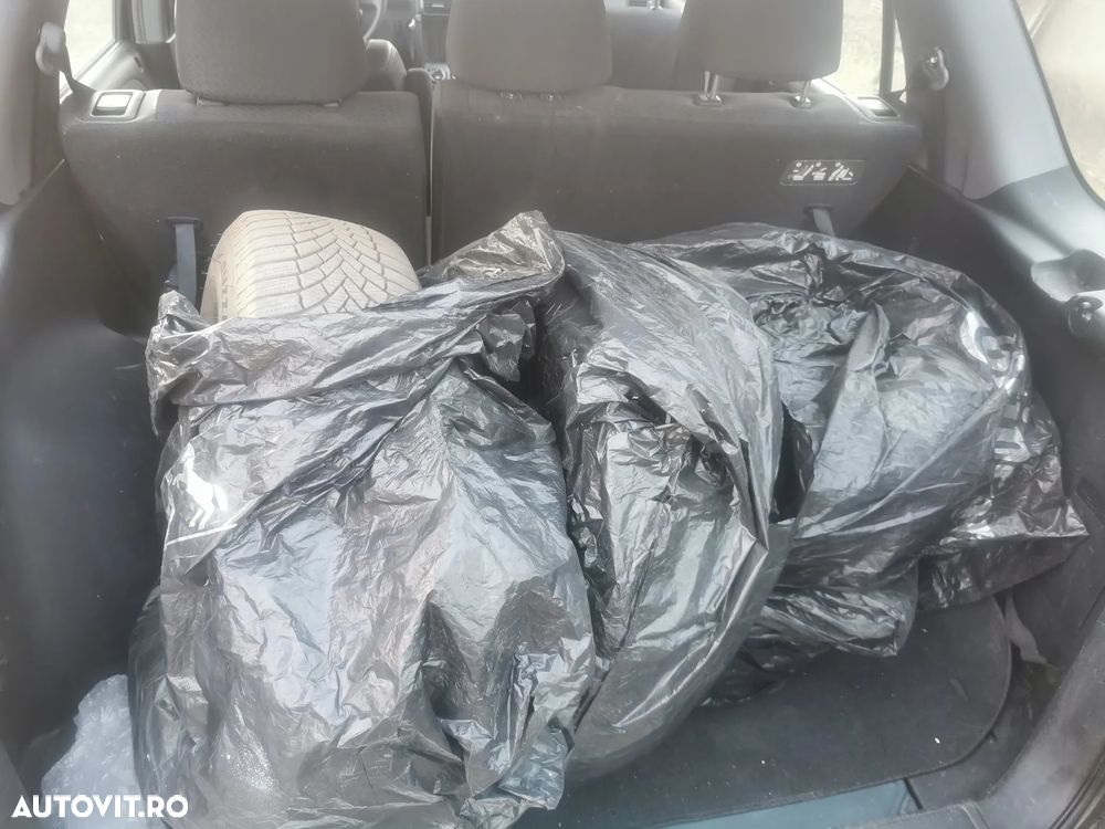 Honda CR-V 2.0i S - 9