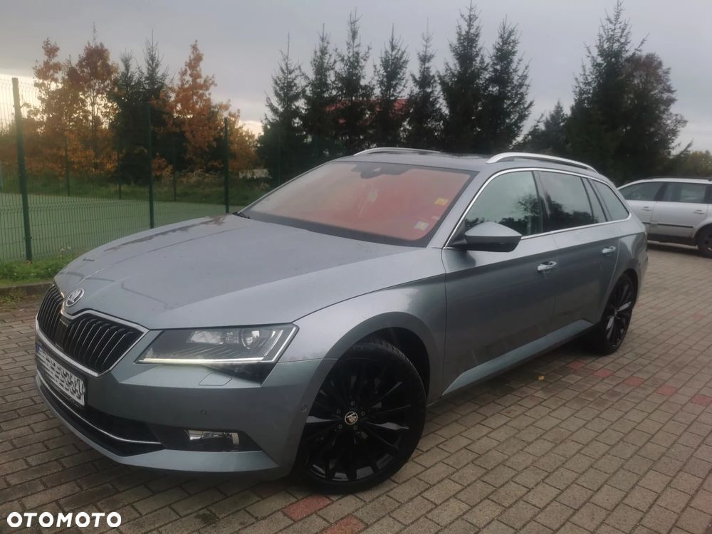 Skoda Superb 2.0 TDI DSG Premium Edition - 1