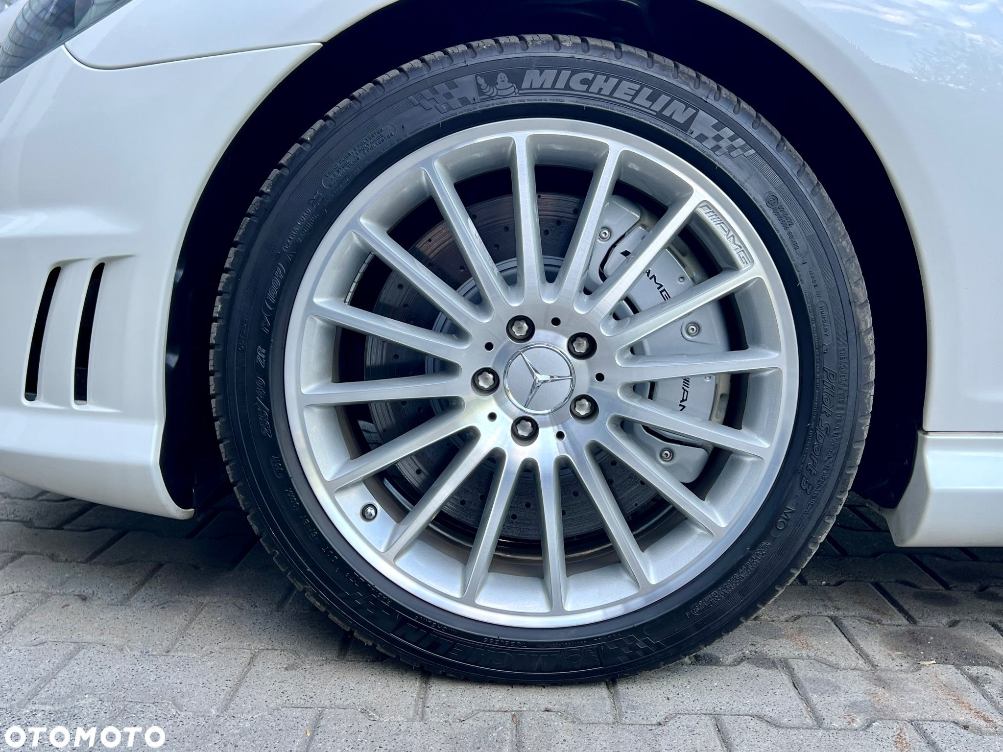 Mercedes-Benz CL 63 AMG - 31