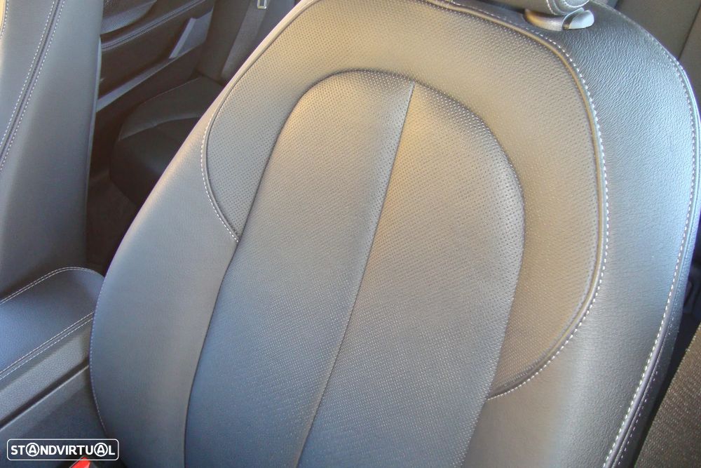 BMW 118 i Line Sport Auto - 25