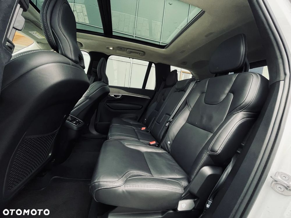 Volvo XC 90 - 26
