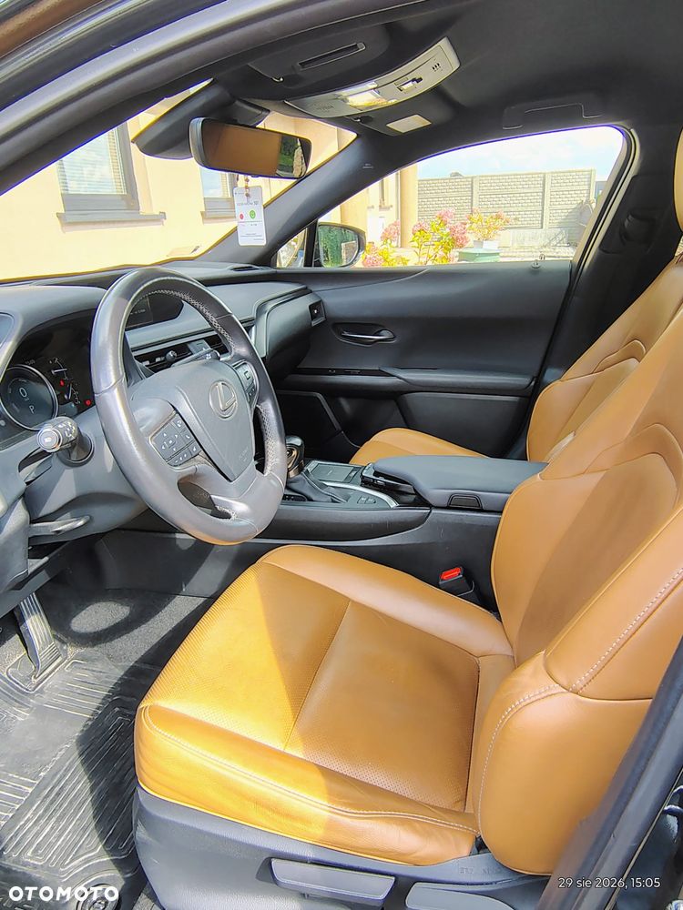 Lexus UX 250h Prestige 2WD - 10
