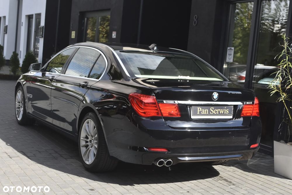 BMW Seria 7 730d L - 28