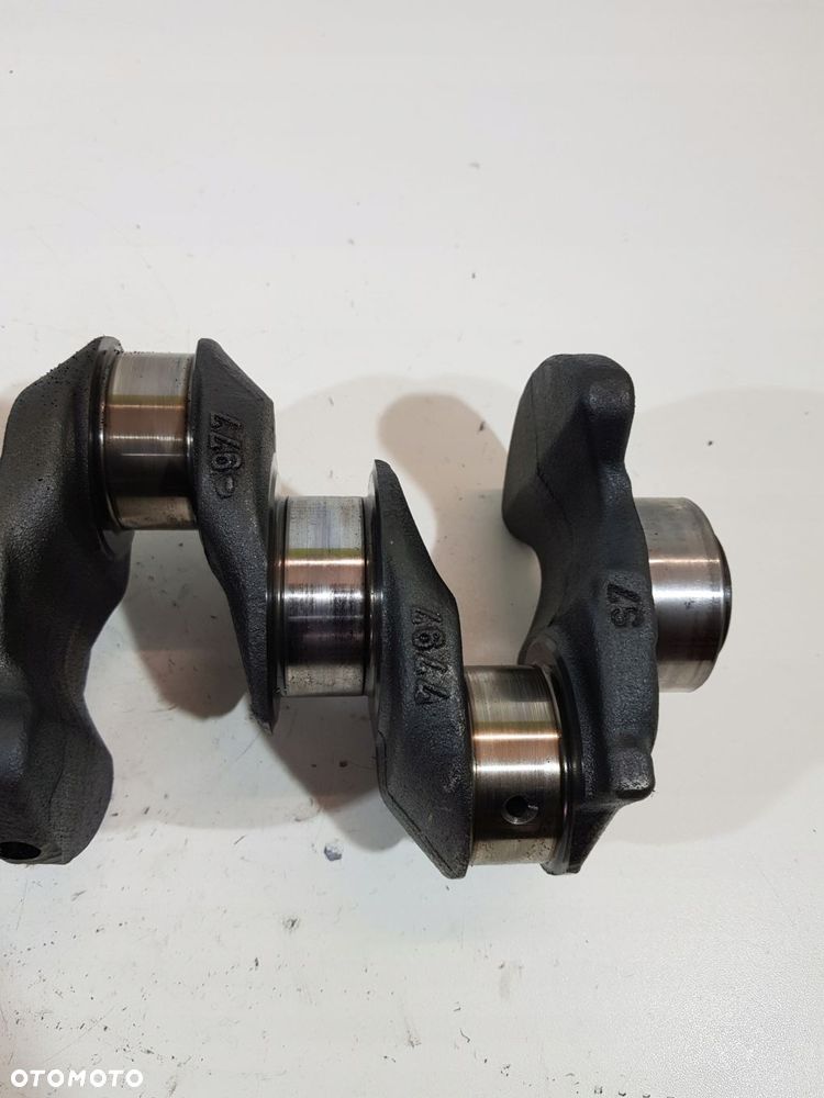 wał korbowy bmw e90 e91 e87 e60 e83 2.0d n47d20c - 4